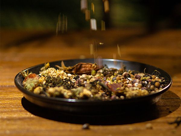 很喜歡“懷府薏康堂”茶飲的包裝設(shè)計(jì)，有什么寓意嗎？